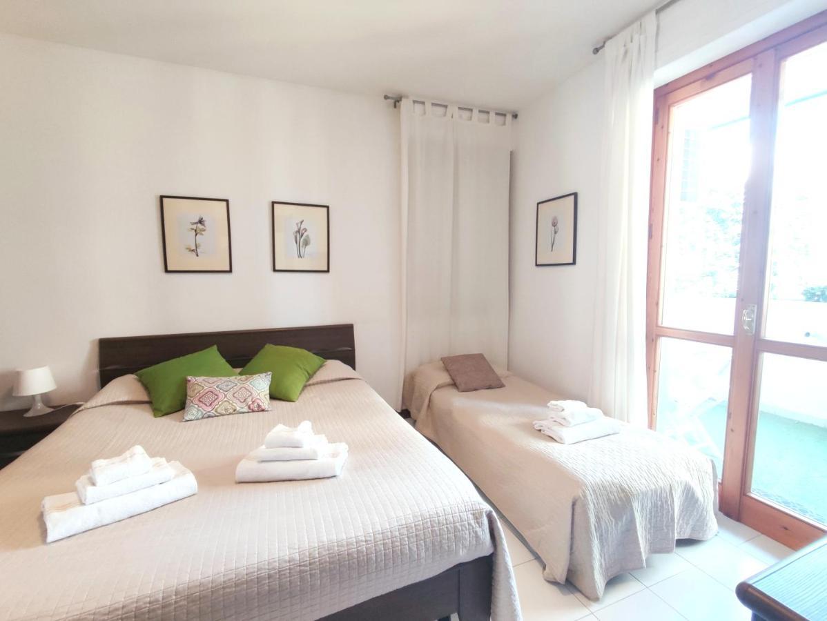 Green Apartment-City Centre Cagliari Bagian luar foto